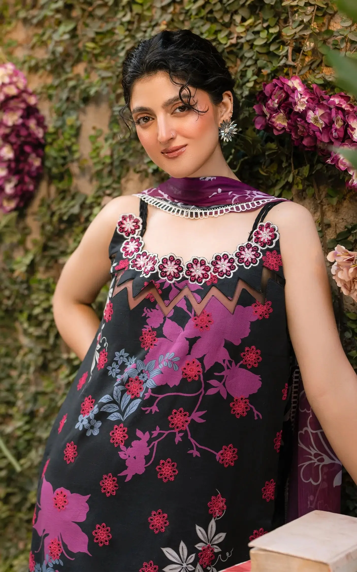 Chikankari digital printed lawn - Image 5