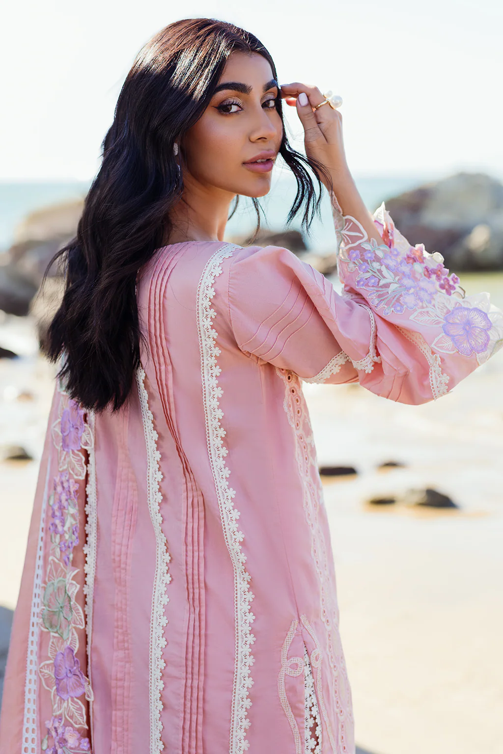 CORA KHWAAB - Image 3