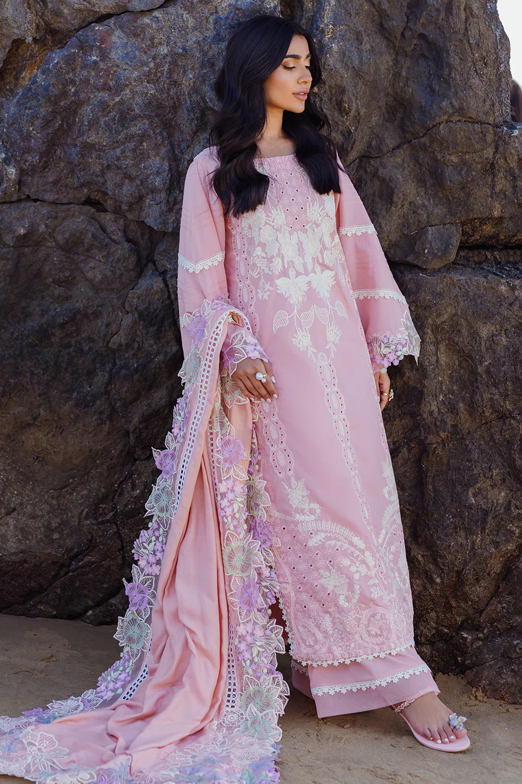 CORA KHWAAB - Image 4