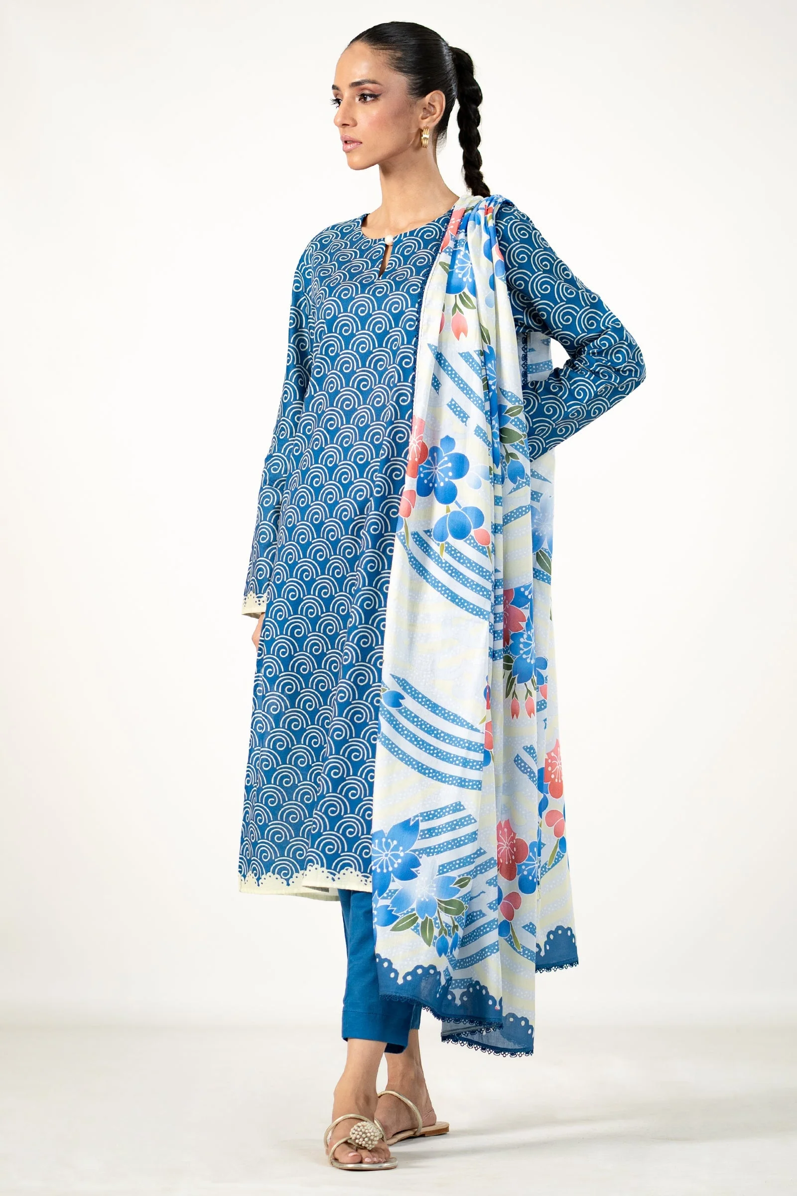 EGO Unstitched Winter Collection Upstream 3 piece - Image 3