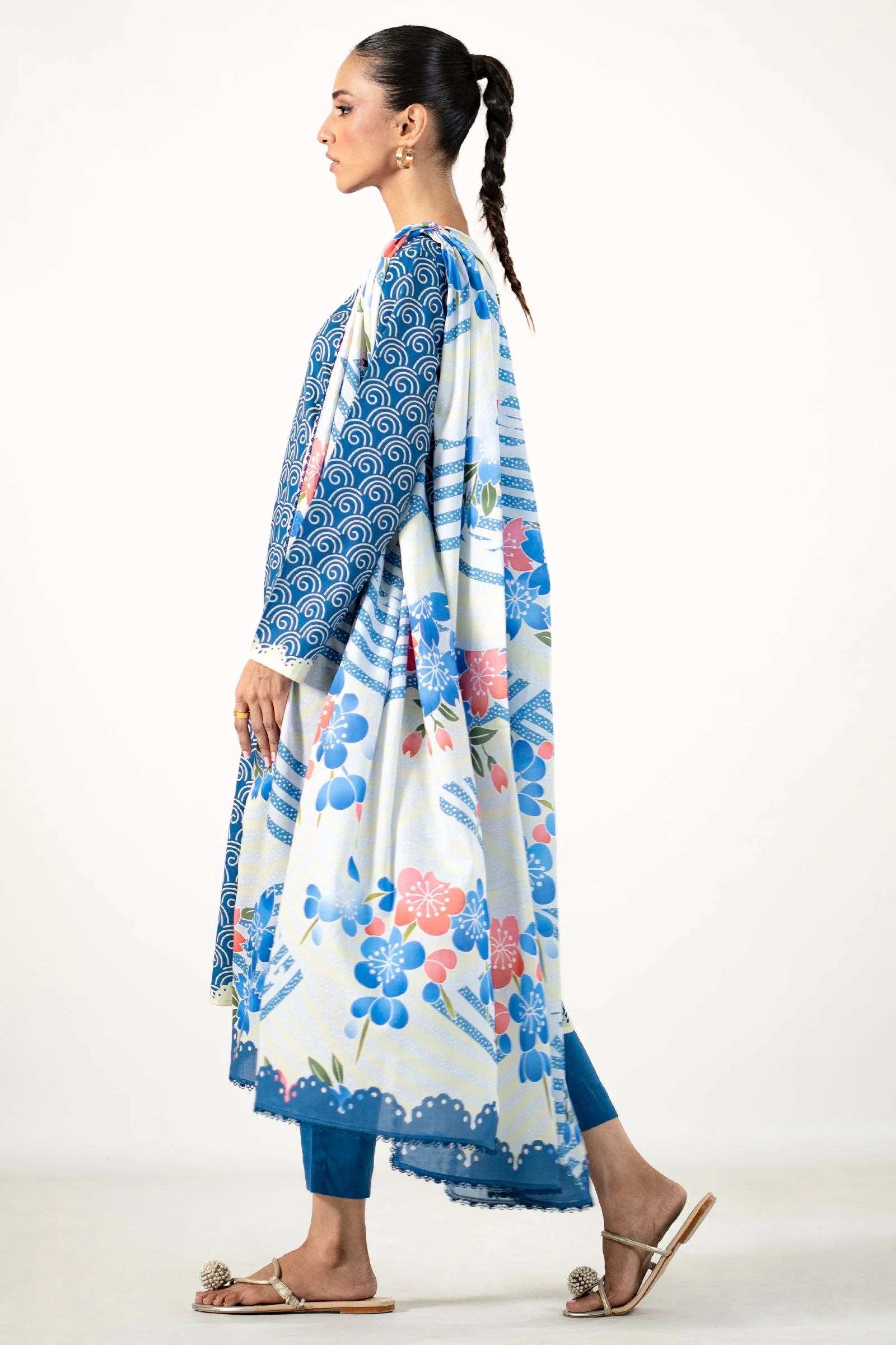 EGO Unstitched Winter Collection Upstream 3 piece - Image 4