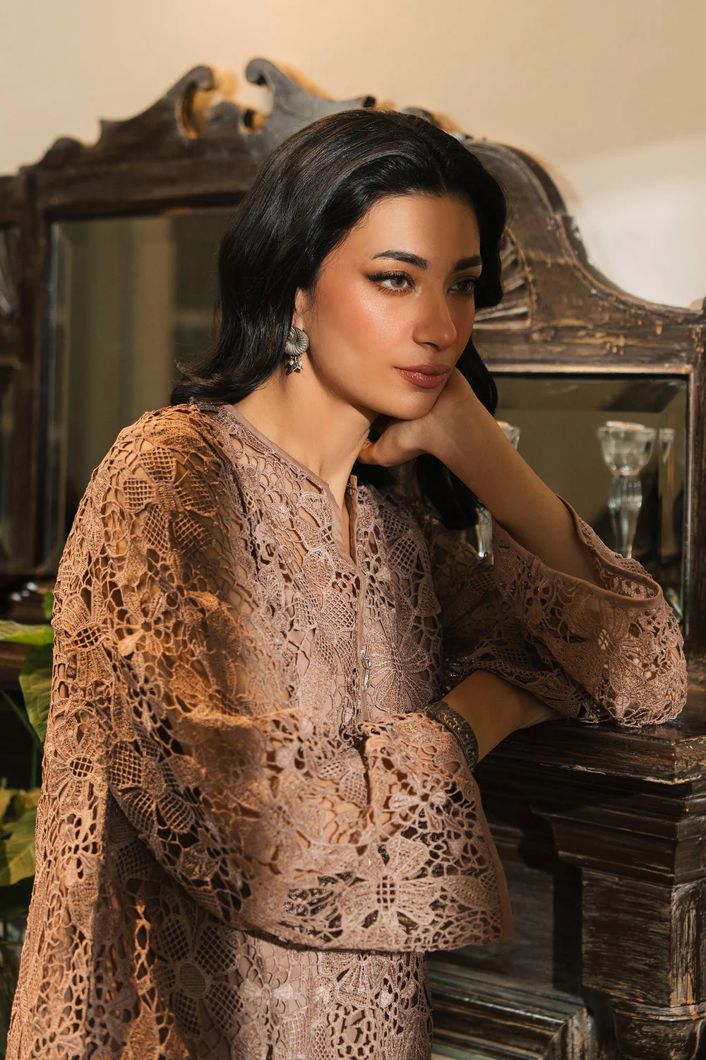 EMBROIDERED SUIT - Image 3