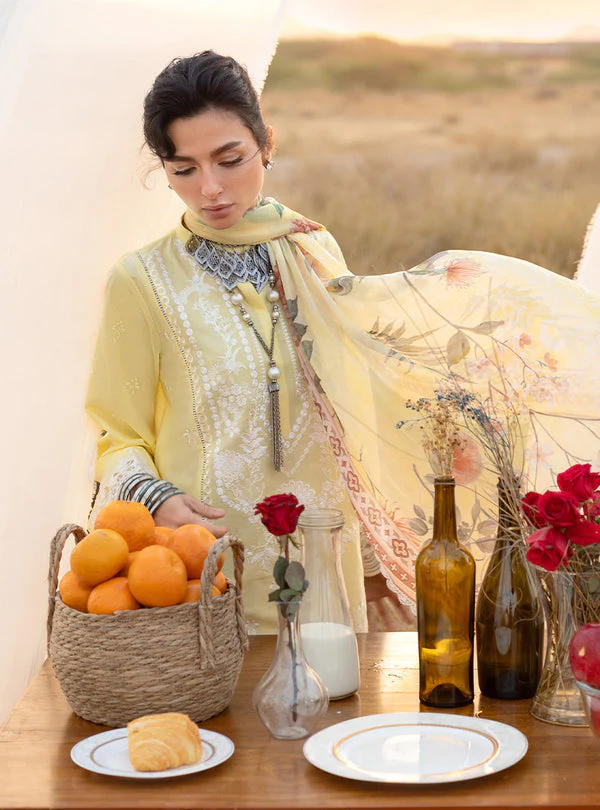 Spring Summer Collections - Image 7