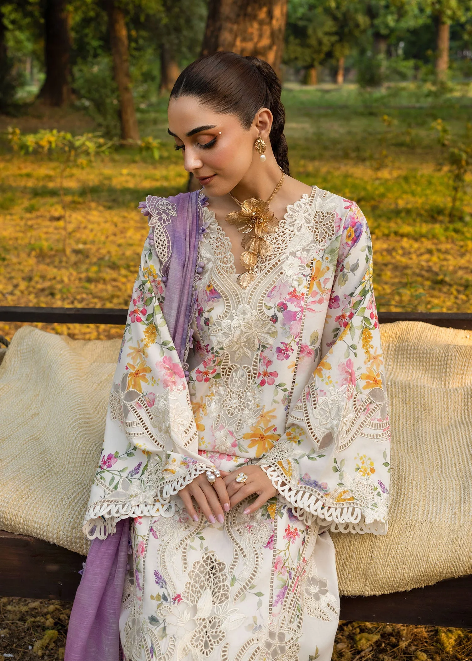 TASAWAR LUXURY LAWN - Image 4