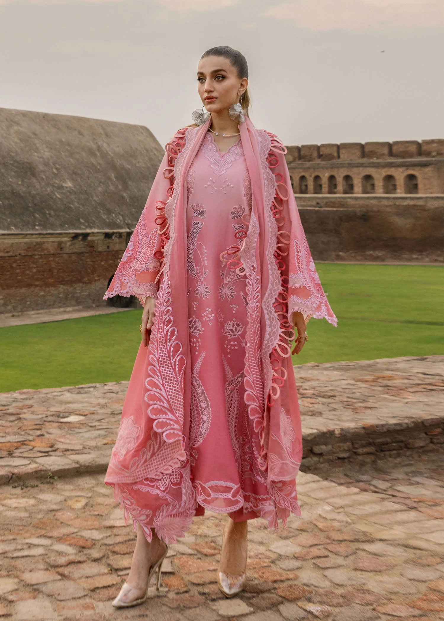 TASAWAR LUXURY LAWN - Image 3